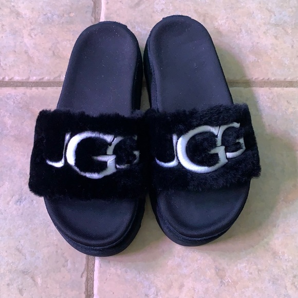 UGG Shoes - Ugg slippers